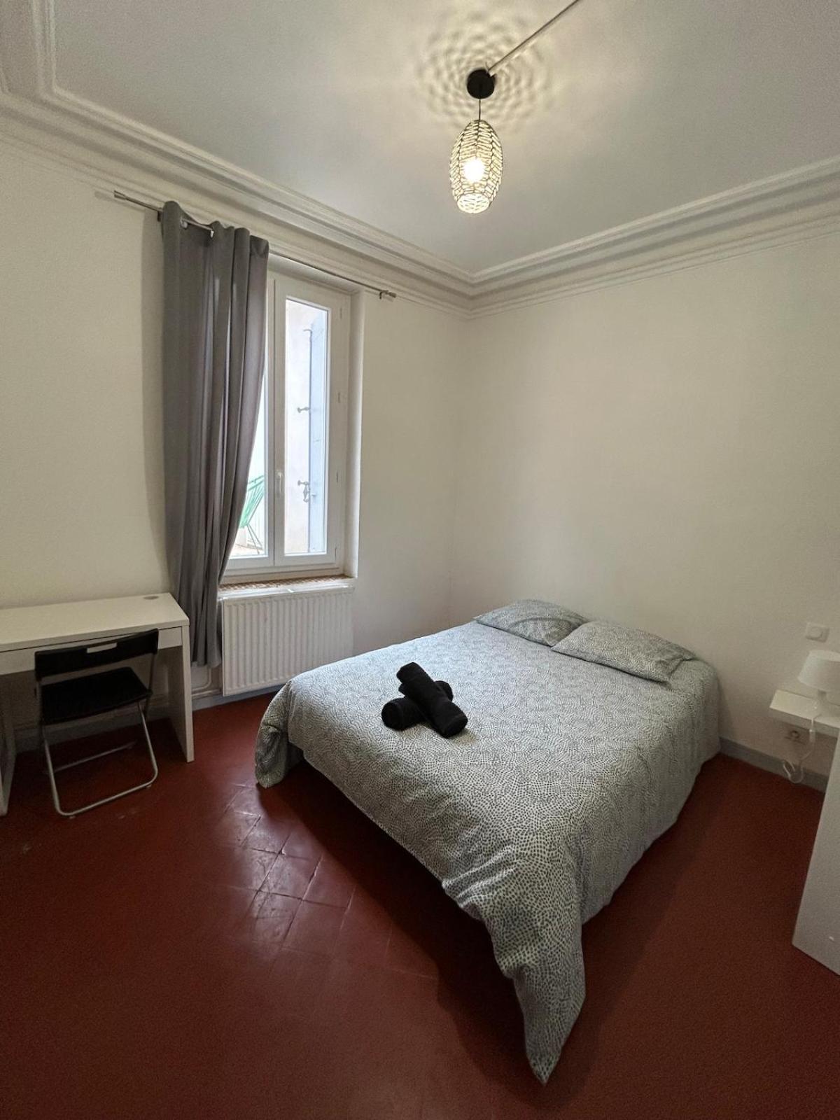 Grand Appartement De 100M2 -Allee Paul Riquet Beziers - 4Chambres - Wifi- Tv Connectee Exteriér fotografie